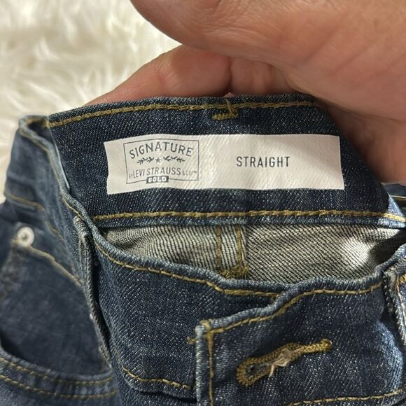 SIGNATRE by LEVI JEANS SIZE 16 - Picture 4 of 8